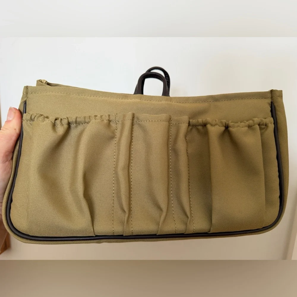 Tan‎ Organizer Bag
